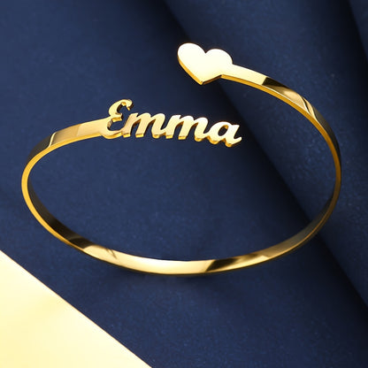 Braccialetto Personalizzato con Nome e Cuore Elegante