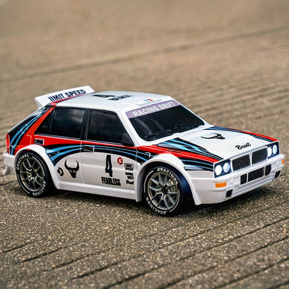 Auto RC 4WD Drift Sportiva - Design da Gara, Luci LED, Pneumatici Sostituibili, 2 Velocità, Shell in Plastica Resistente, Gioco per Adulti e Teenager, Off-Road All-Terrain, Regalo per Appassionati di Drift e Automodellismo